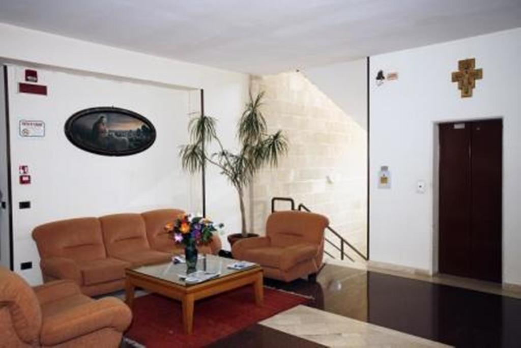 Casa Pastor Bonus Hotel Lecce Exterior foto