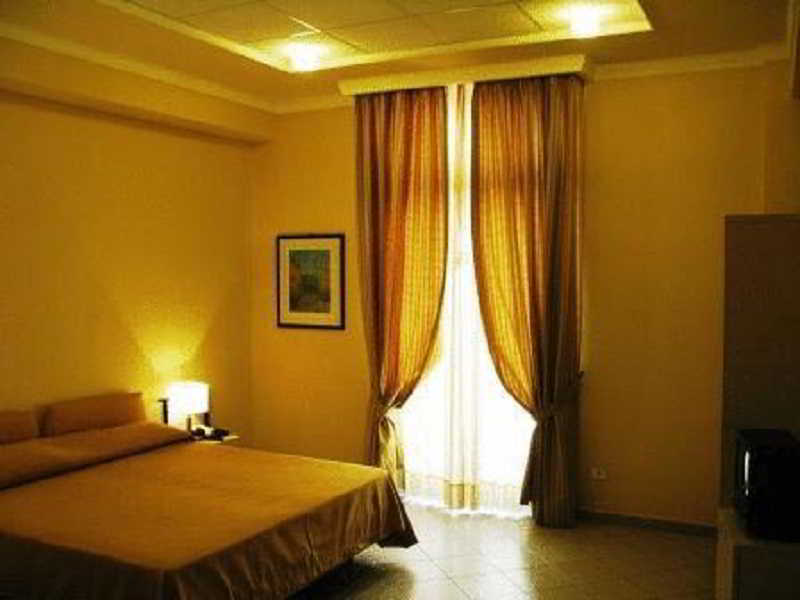 Casa Pastor Bonus Hotel Lecce Exterior foto