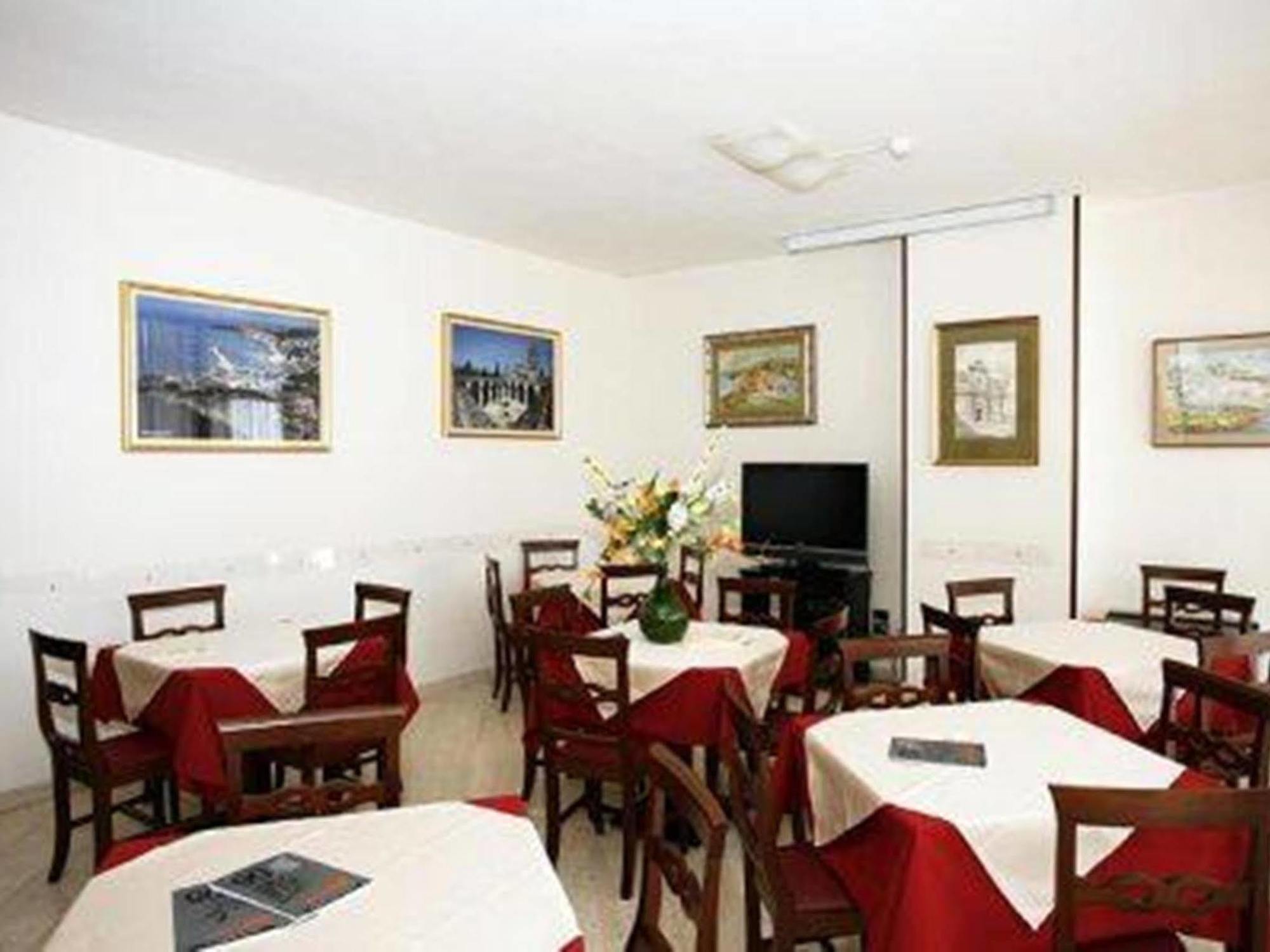 Casa Pastor Bonus Hotel Lecce Exterior foto